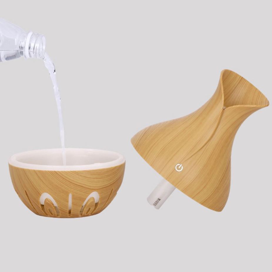 Difuzor de Aromaterapie cu Iluminare LED in 7 Culori, 300 ml + 12 uleiuri CADOU