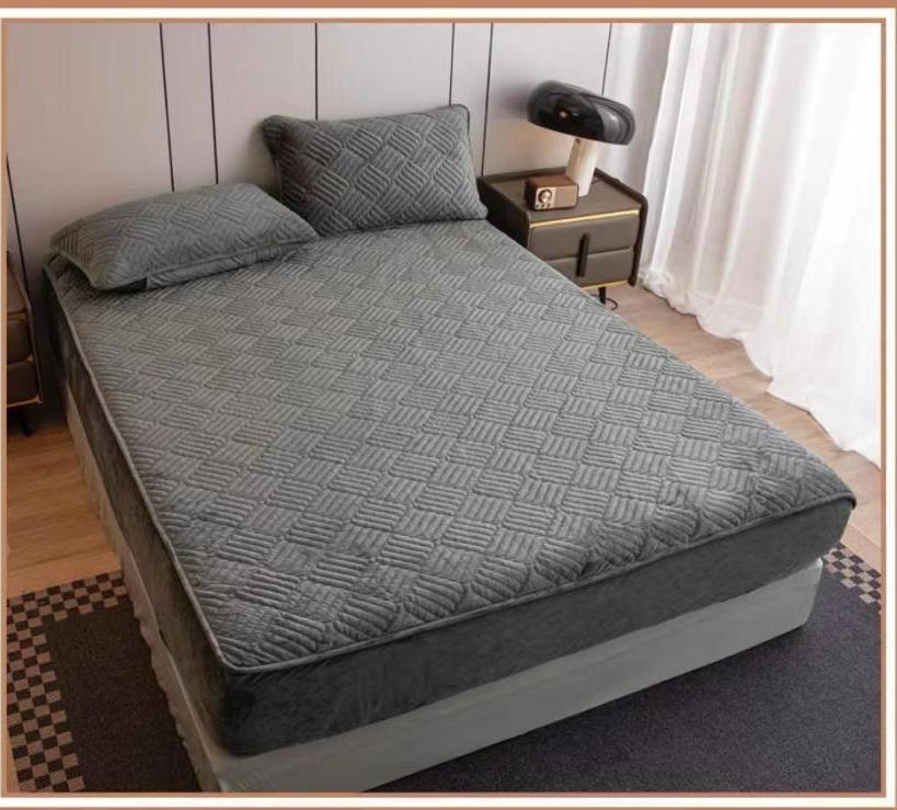 Topper Pentru Saltea, Cu Elastic, Material Tip Catifea, 160 X 200 cm + 2 Fete de Perna CADOU