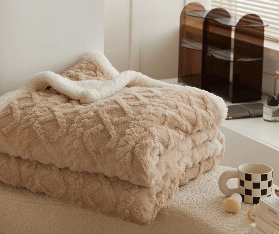 REDUCEREA ZILEI: Patura Cocolino Groasa Dubla, Super Soft, Tip Tricotaj, cu Blanita, 200 x 230 cm