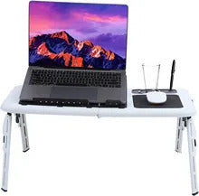 Masa de laptop ERGO PLUS cu 2 ventilatoare si alimentare USB si spatiu mouse pad, 285 x 316 x 36 mm