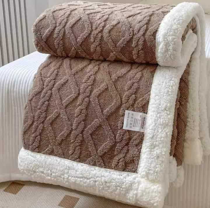 REDUCEREA ZILEI: Patura Cocolino Groasa Dubla, Super Soft, Tip Tricotaj, cu Blanita, 200 x 230 cm