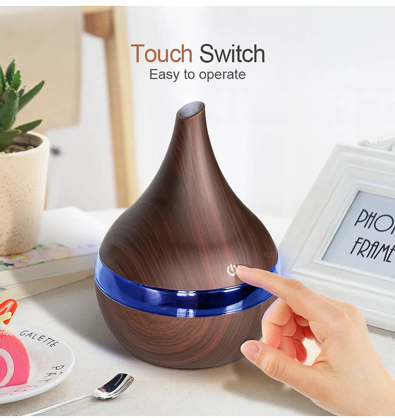 Difuzor aromaterapie , umidificator , lumini LED , capacitate 300 ml , cablu USB , lemn inchis + 3 uleiuri CADOU