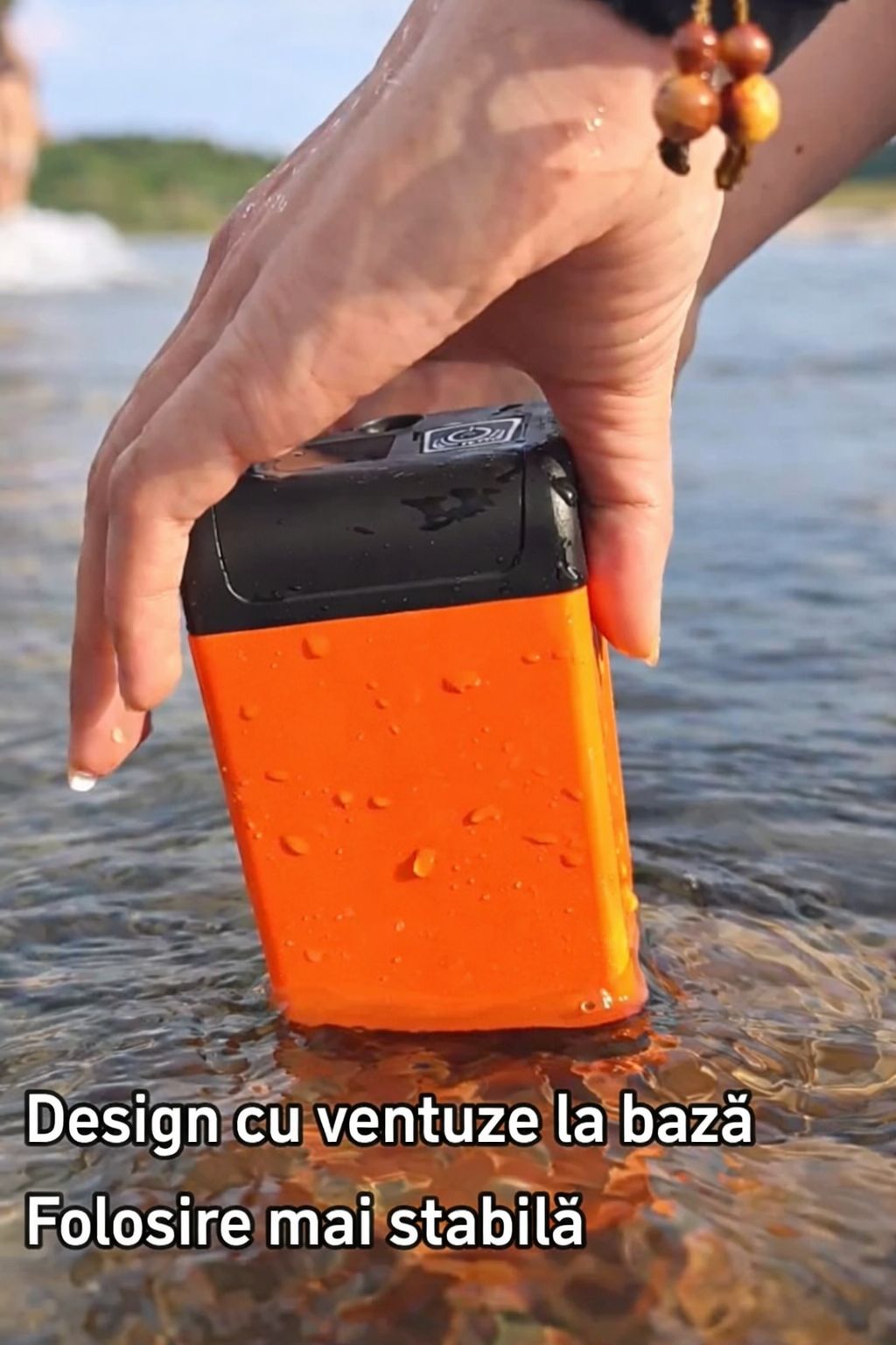 Dus Portabil Electric Cu Display Temperatura, Debit Puternic Si Baterie 180 Minute