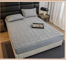 Topper Pentru Saltea, Cu Elastic, Material Tip Catifea, 160 X 200 cm + 2 Fete de Perna CADOU