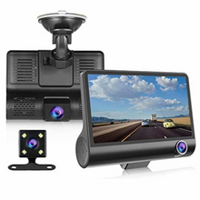 Camera auto TRIPLA Full HD cu monitor de 4 INCH pentru bord  si unghi larg de filmare de 170 grade + card 64 gb CADOU