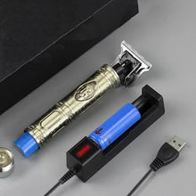 OFERTA 2+2 GRATIS: Masina PROfesionala Viking X de tuns sau contur cu 2 ore autonomie si 4 capete CADOU